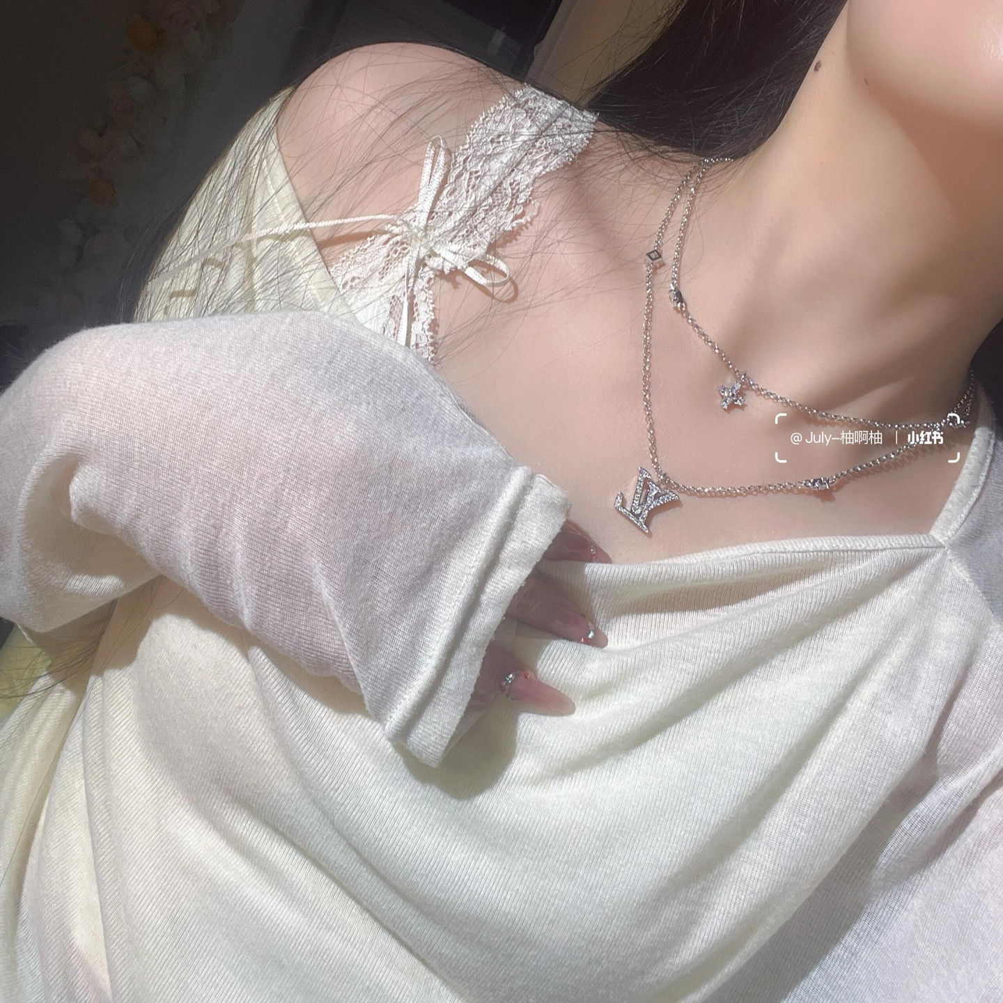 LV necklace-69