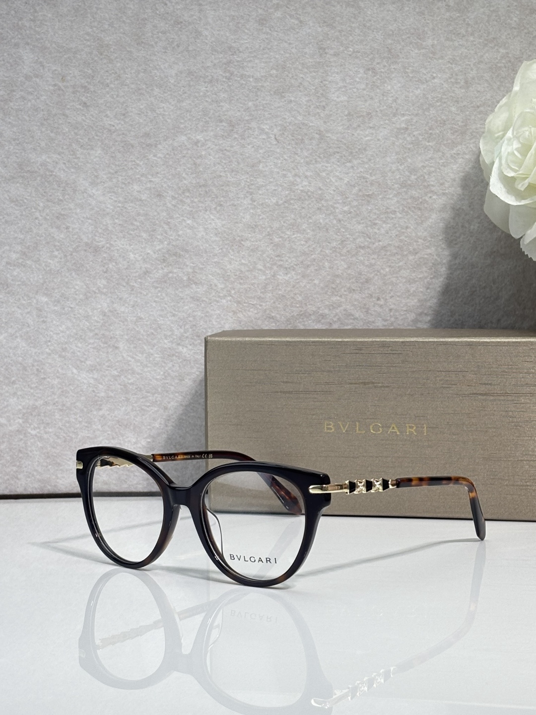 BV glasses-69