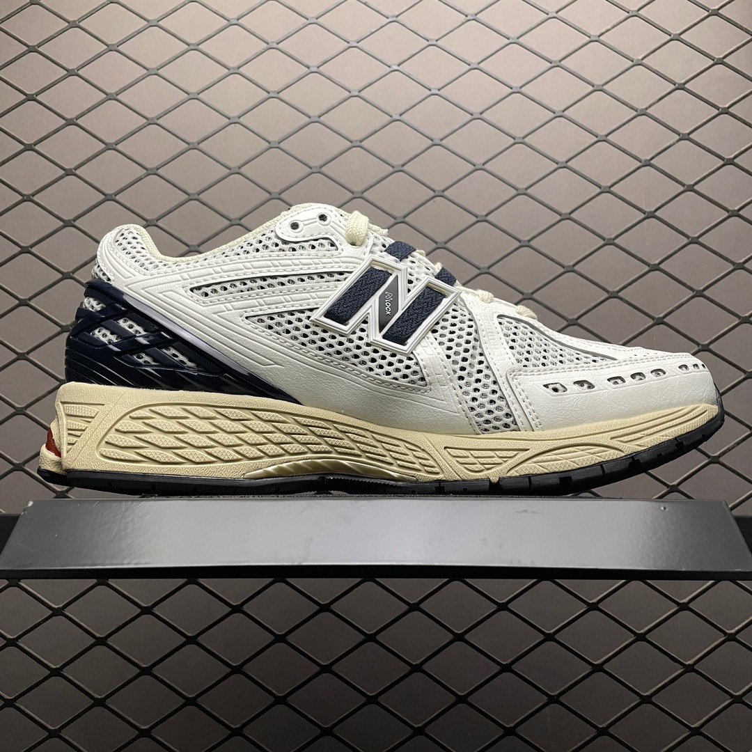 New Balance Sneakers-331