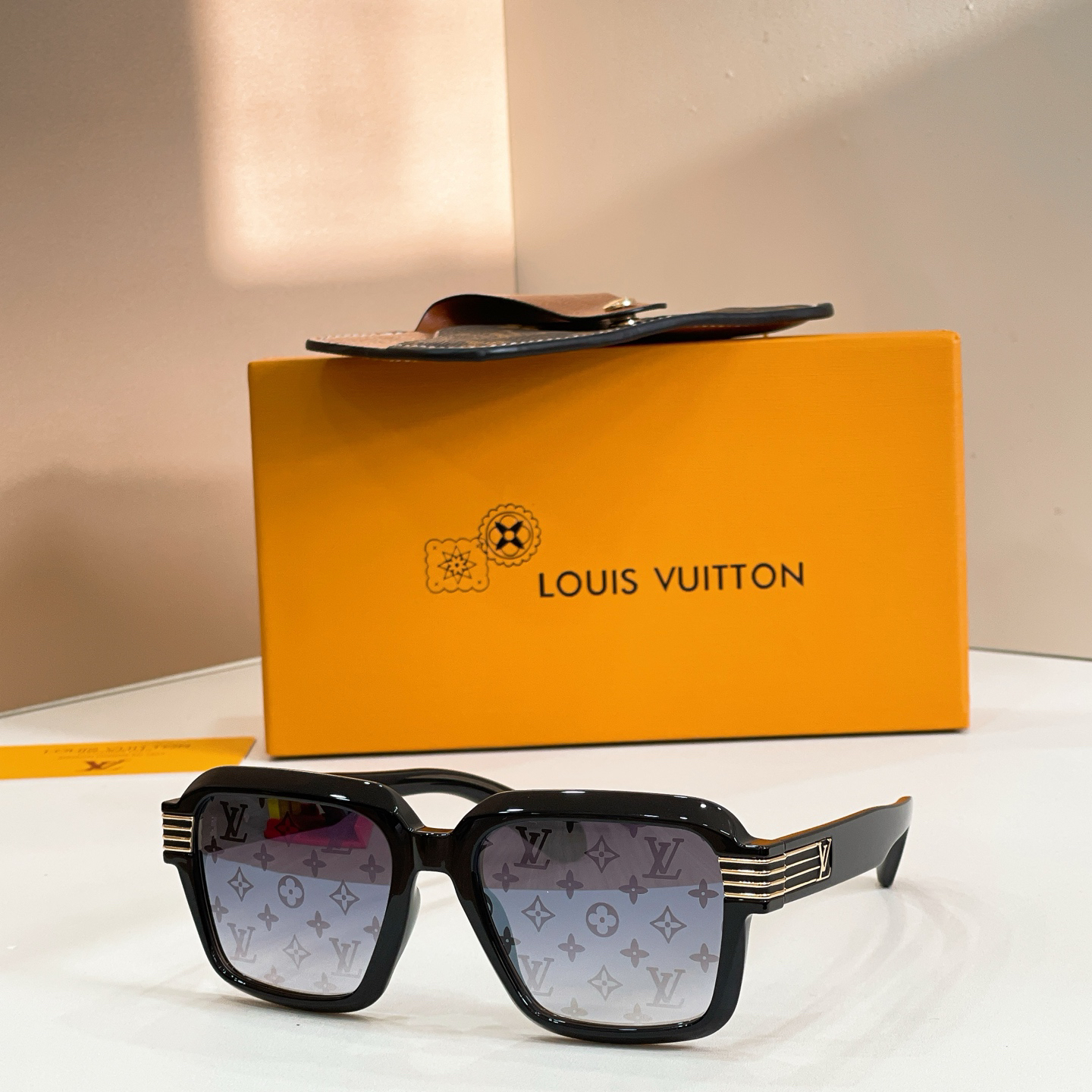 LV glasses-66