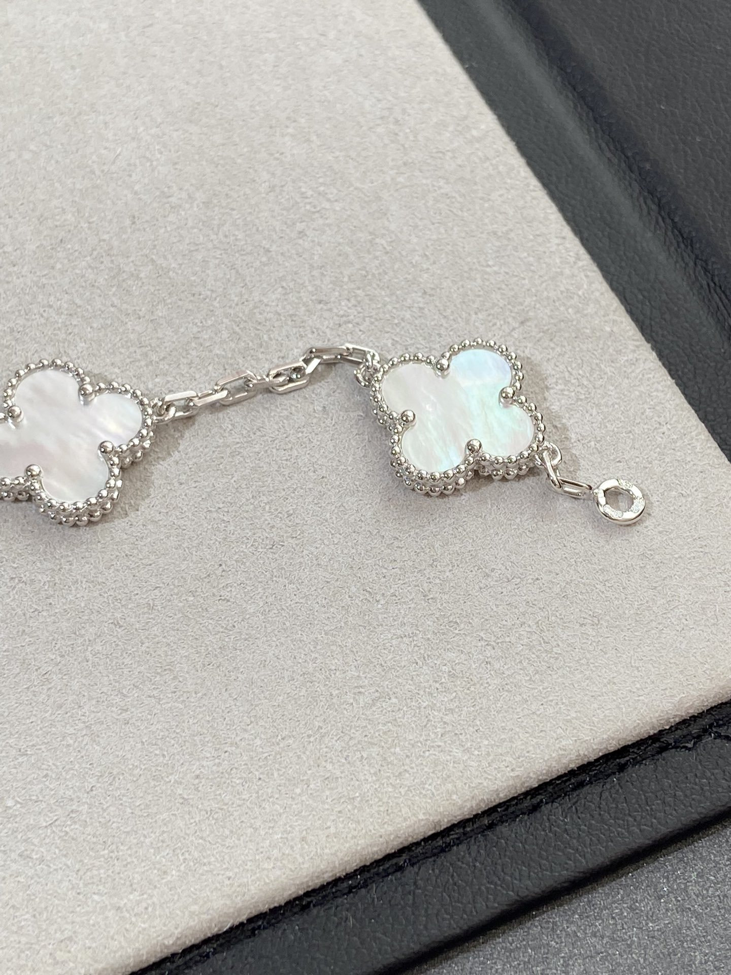 Van Cleef & Arpels Bracelet-116