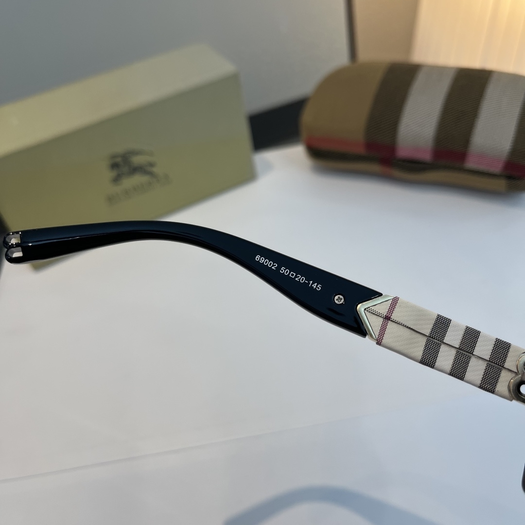 Burberry glasses-13