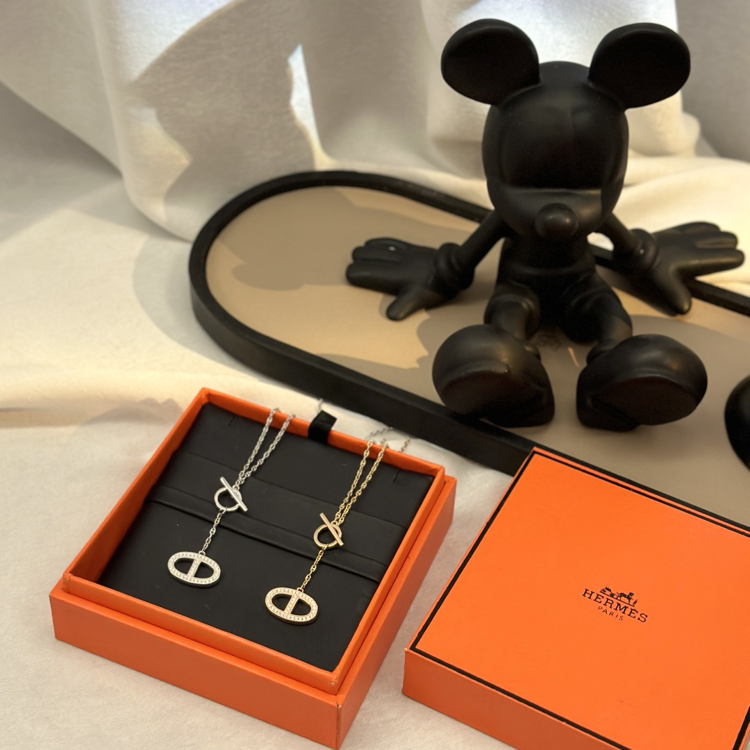 Hermes necklace-75