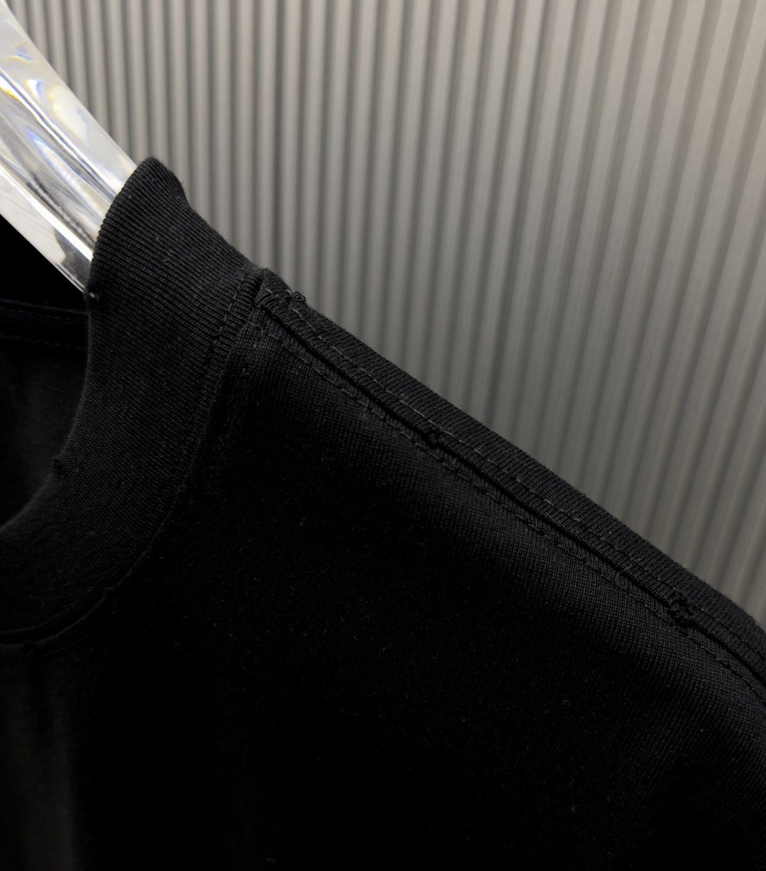 Prada clothing-320