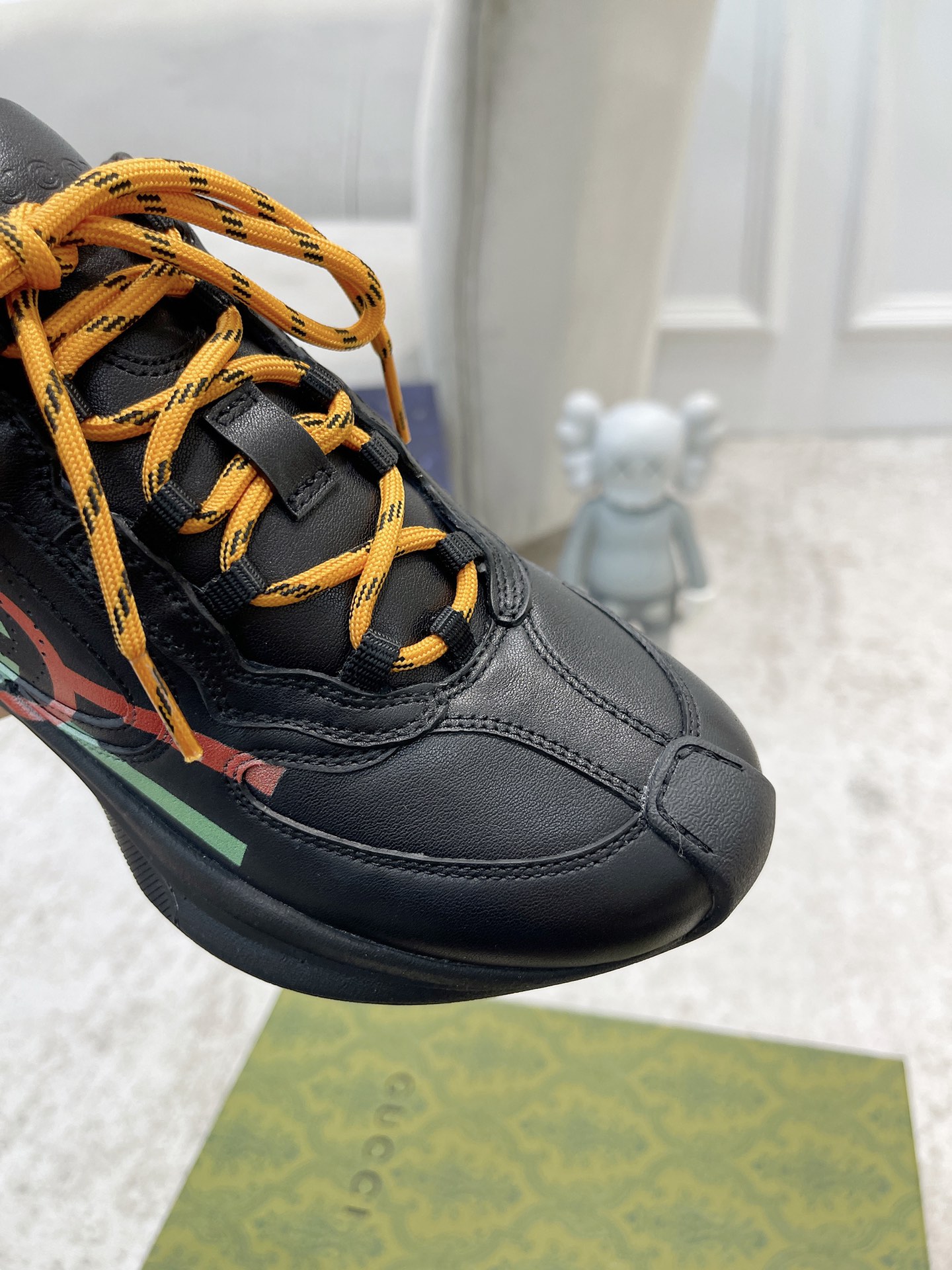 Gucci Sneakers-149