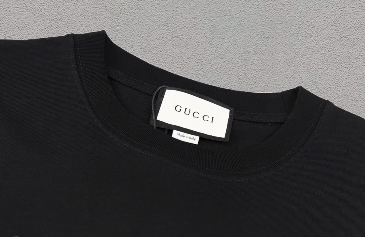 Gucci clothing-230