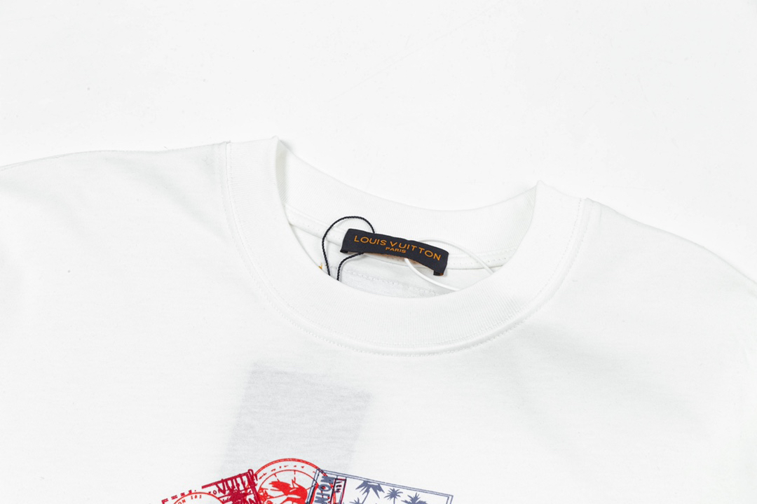 LV clothing-103