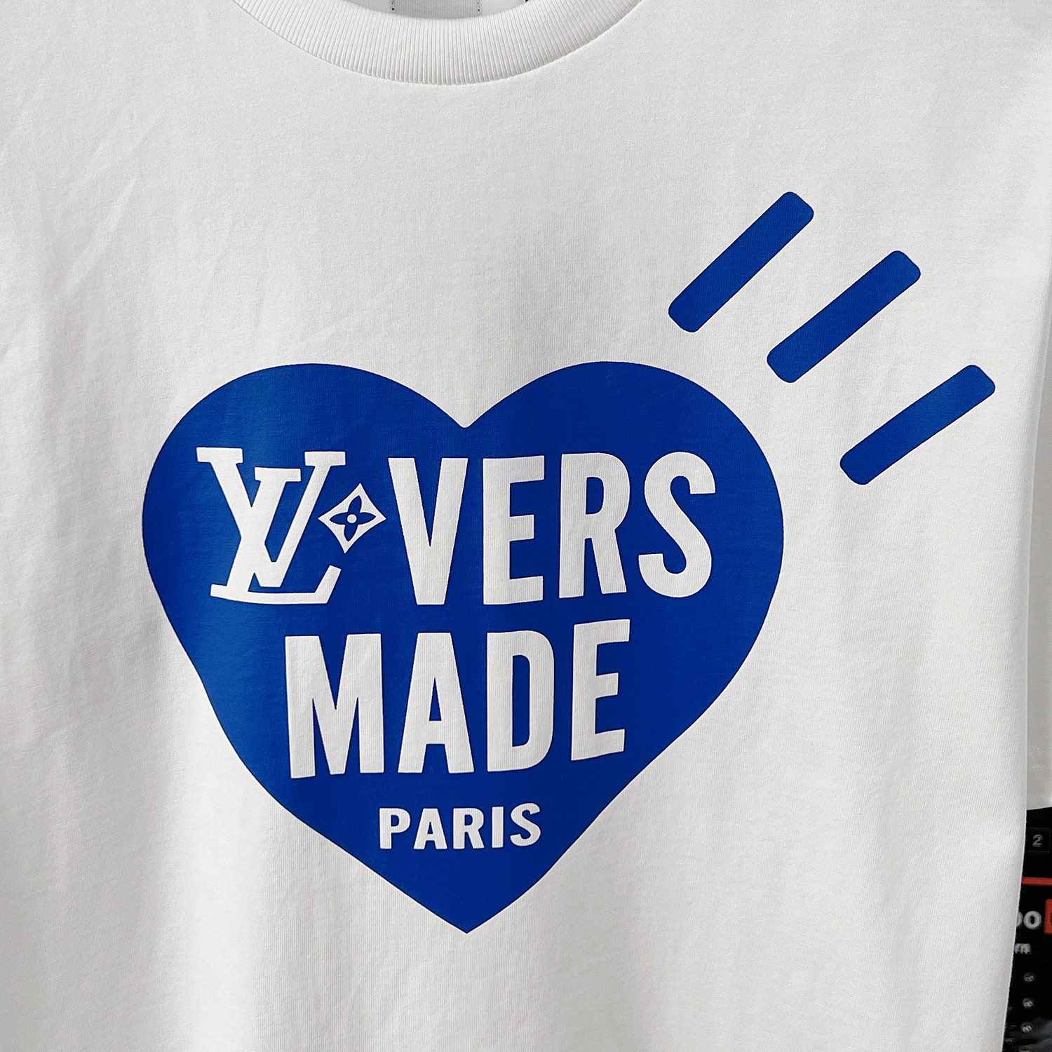 LV clothing-159