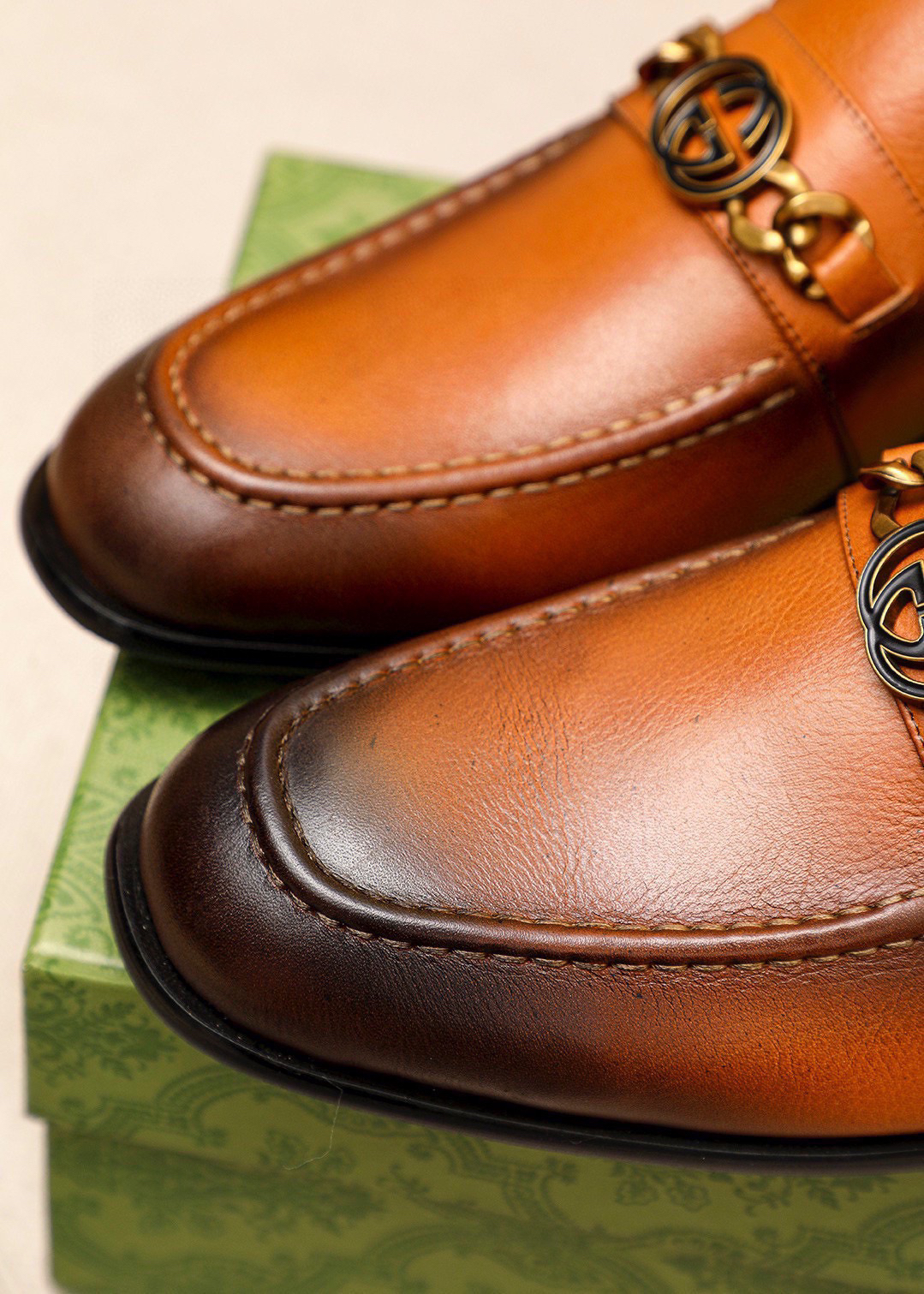 Gucci men's leather shoes-81