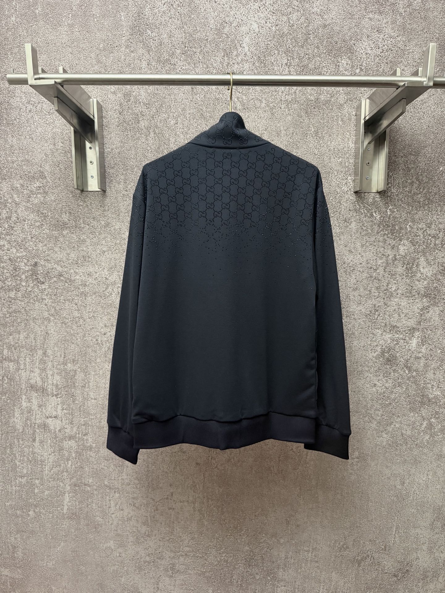 Gucci Clothing-354