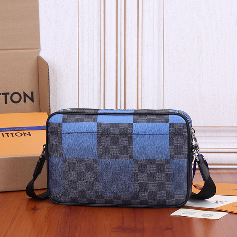 Louis Vuitton Alpha Messenger