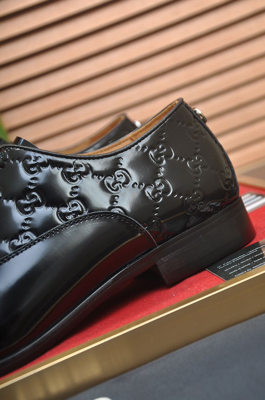 Gucci men's leather shoes-32