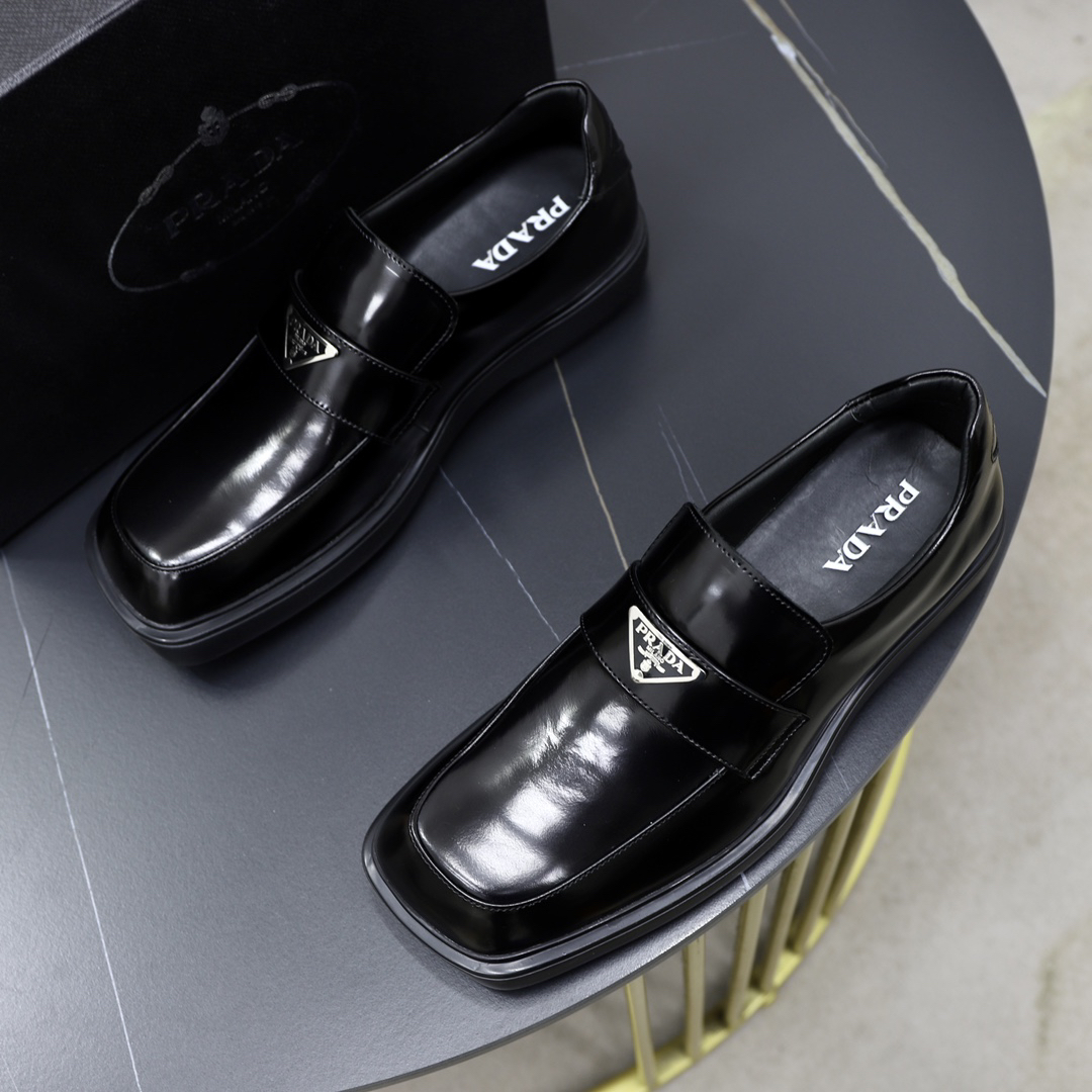 Prada men's leather shoes-32