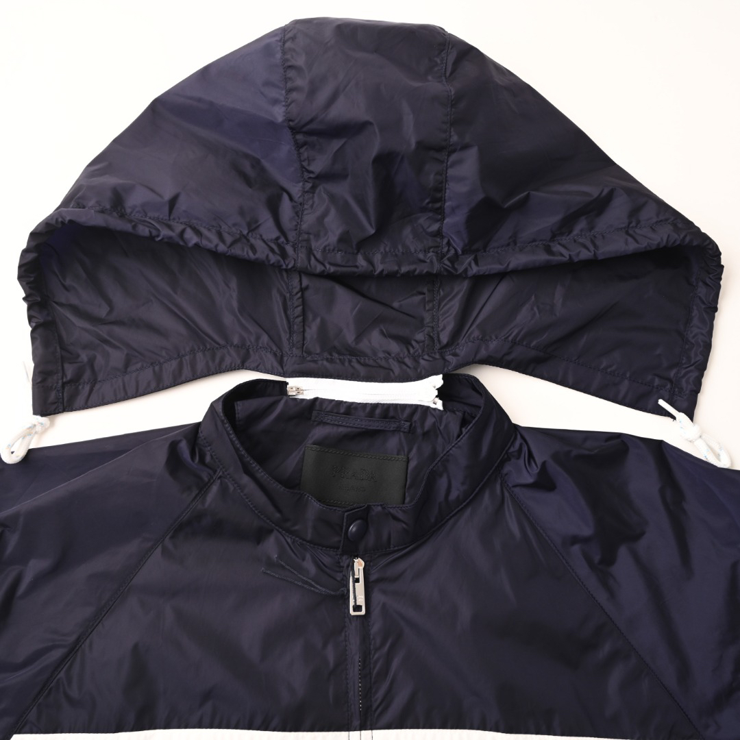 Prada Clothing-372
