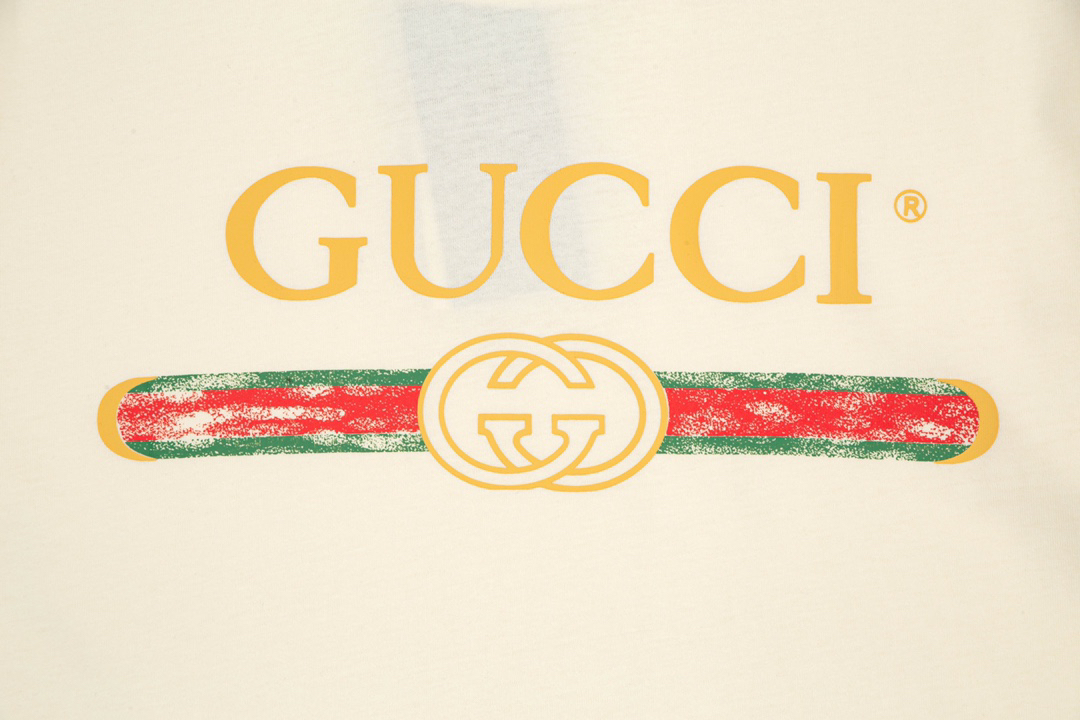 Gucci clothing-50