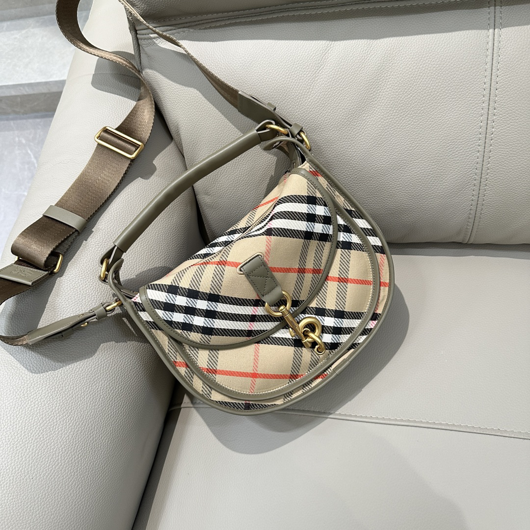 Burberry bag-2