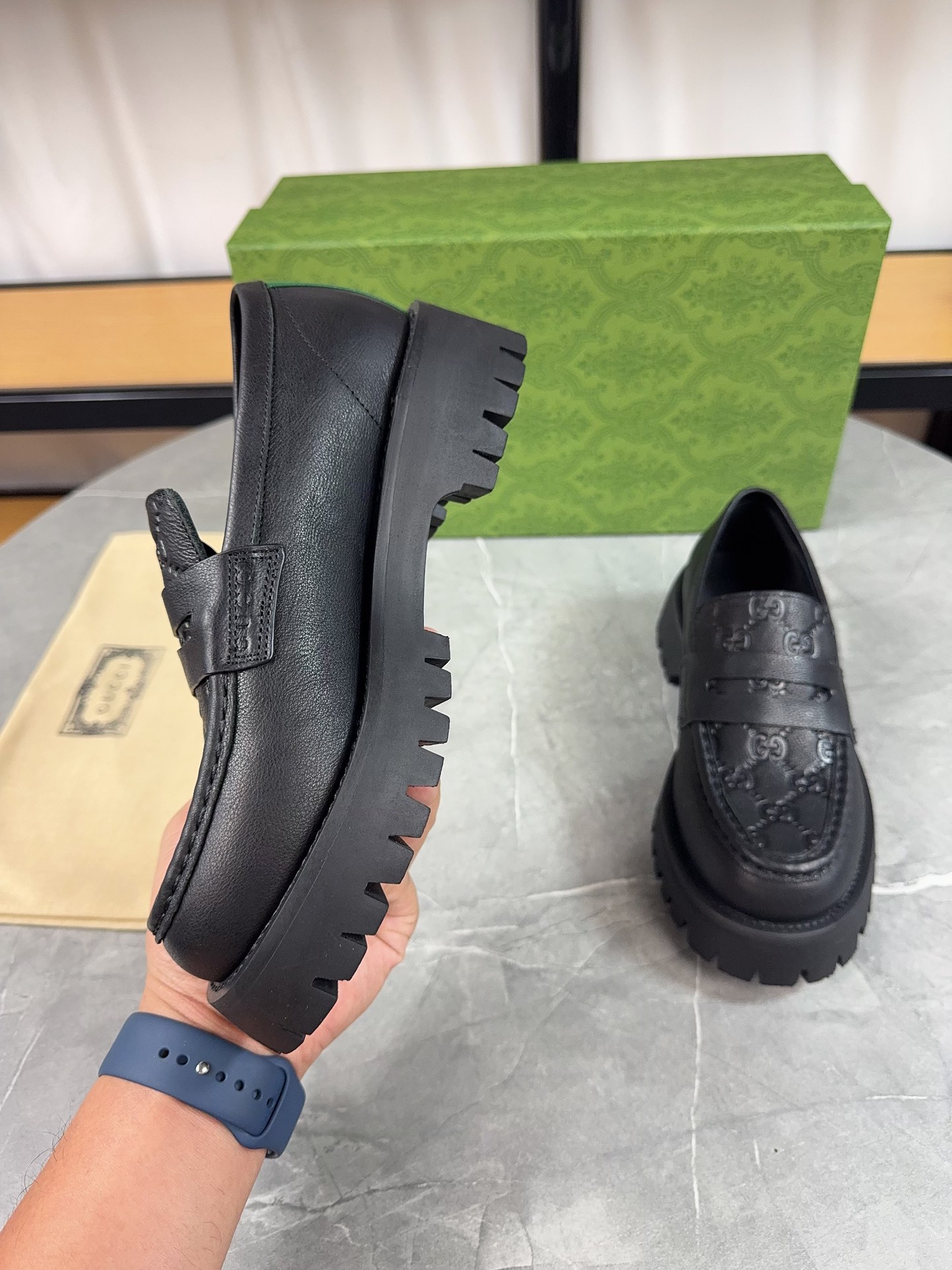 Gucci women's leather shoes-110