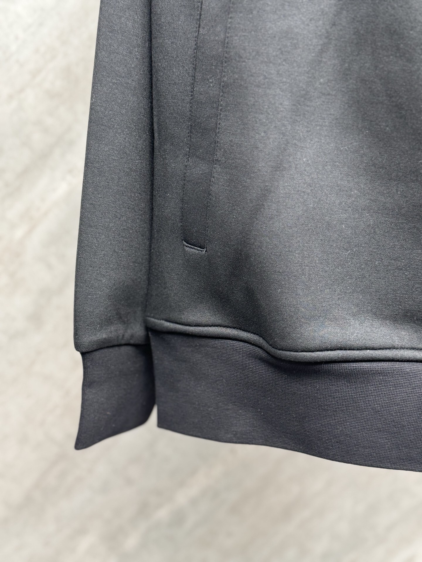 Prada Clothing-374