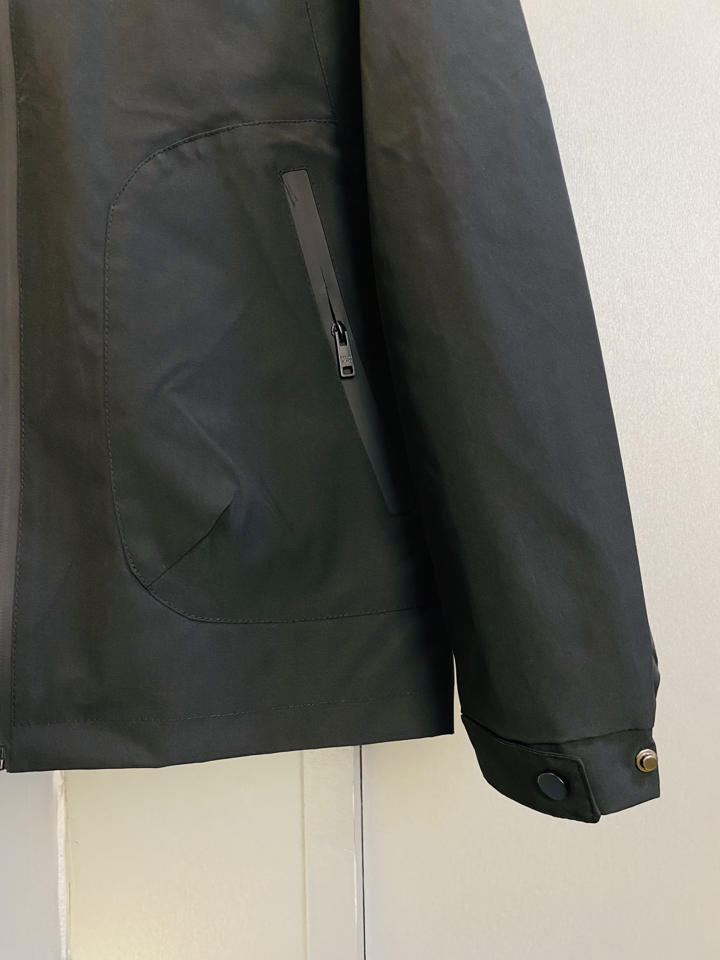 Prada Clothing-397