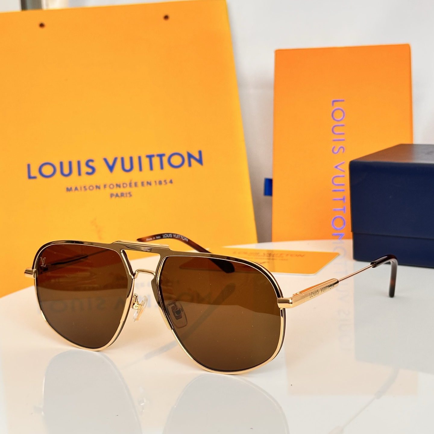 LV glasses-52