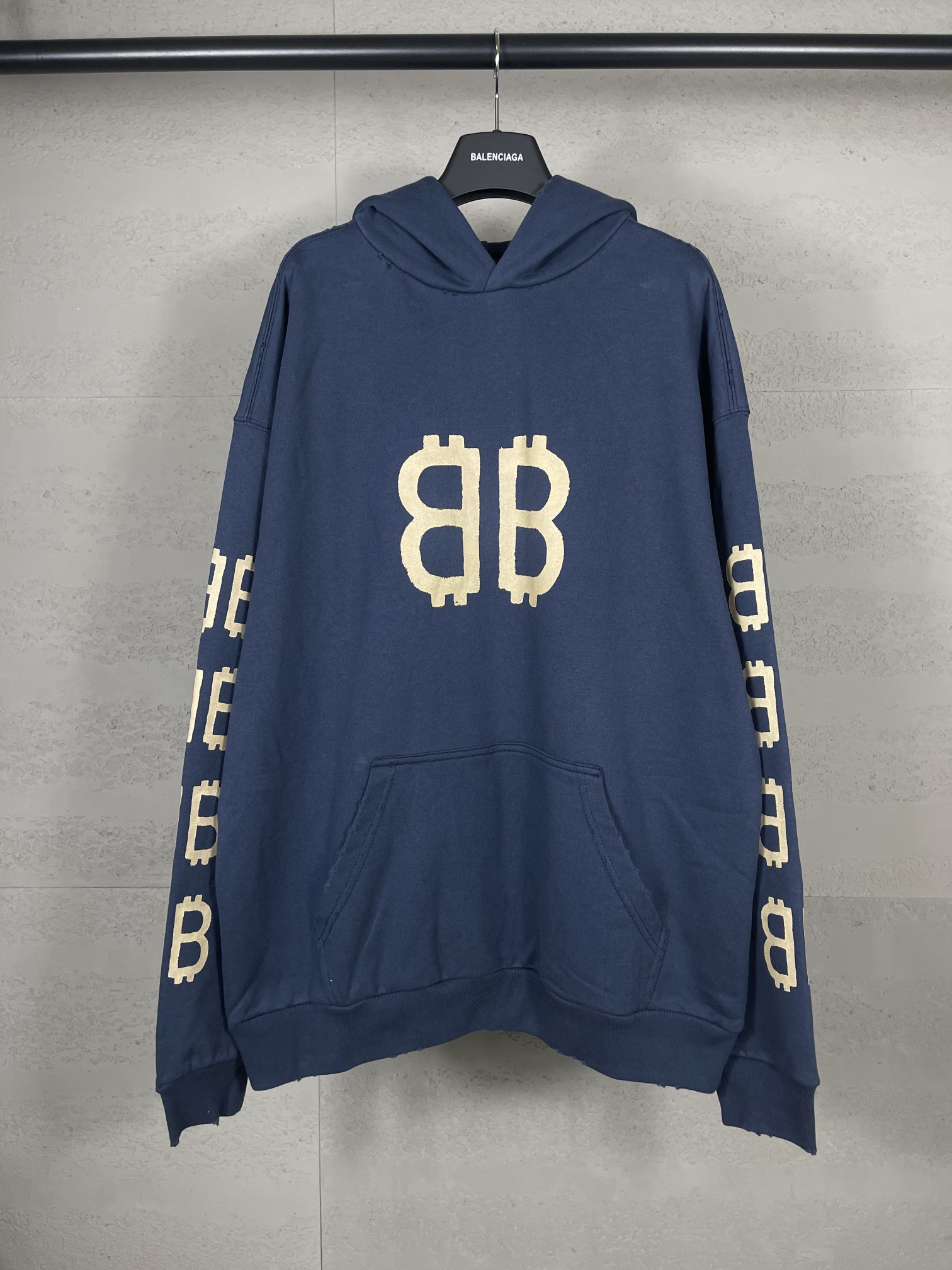 Balenciaga clothing-217