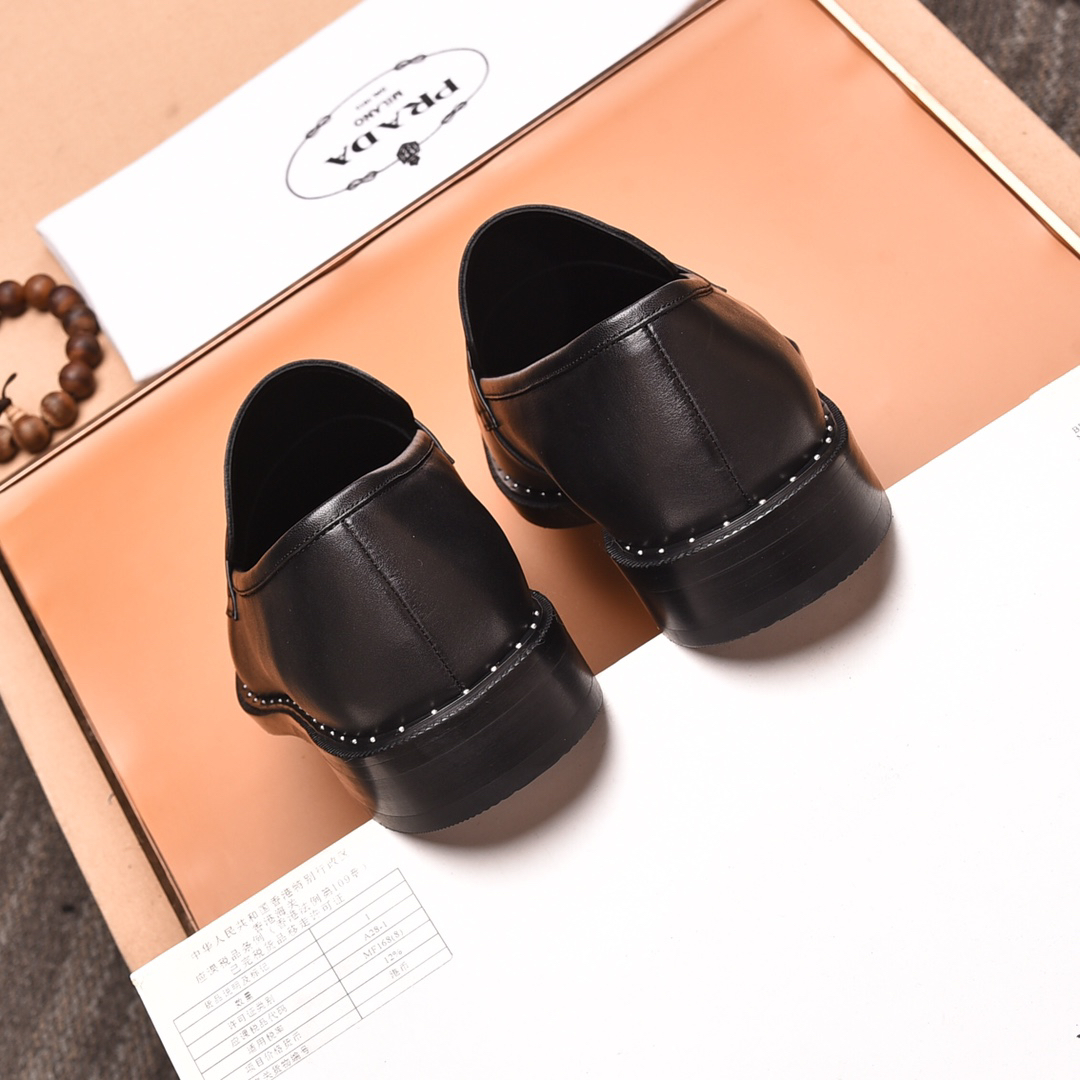 Prada men's leather shoes-40