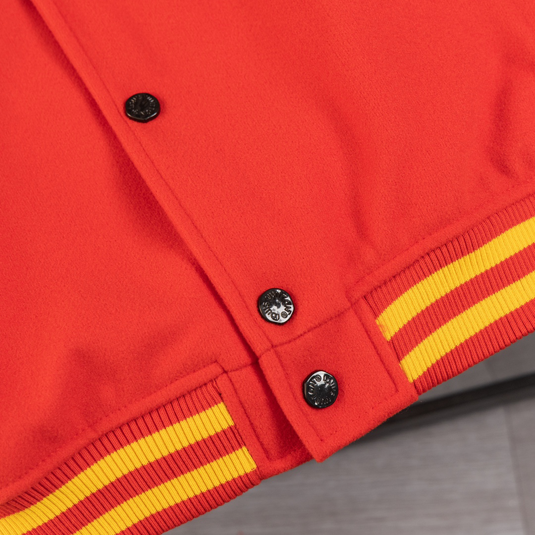 LV Clothing-312