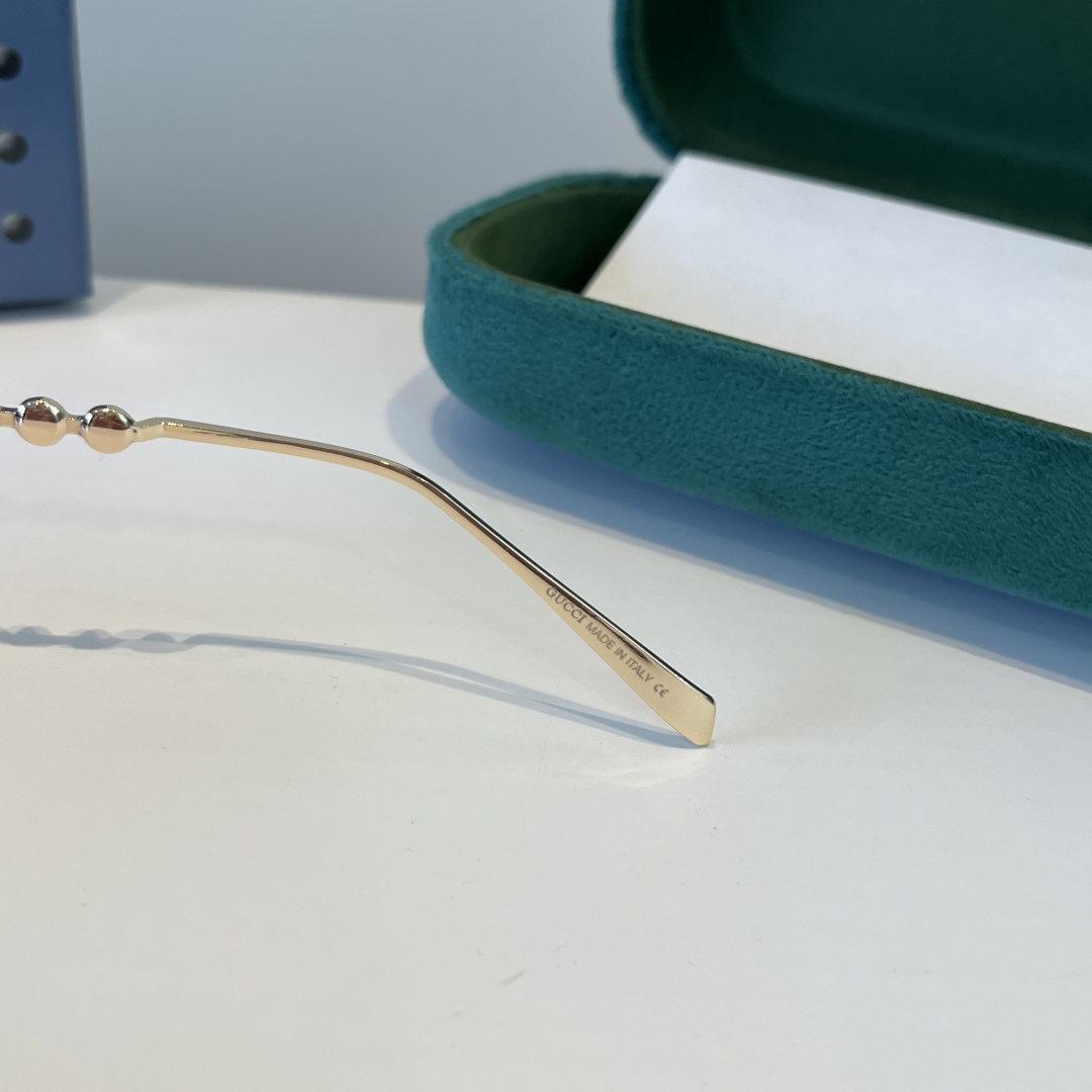 Gucci glasses-37
