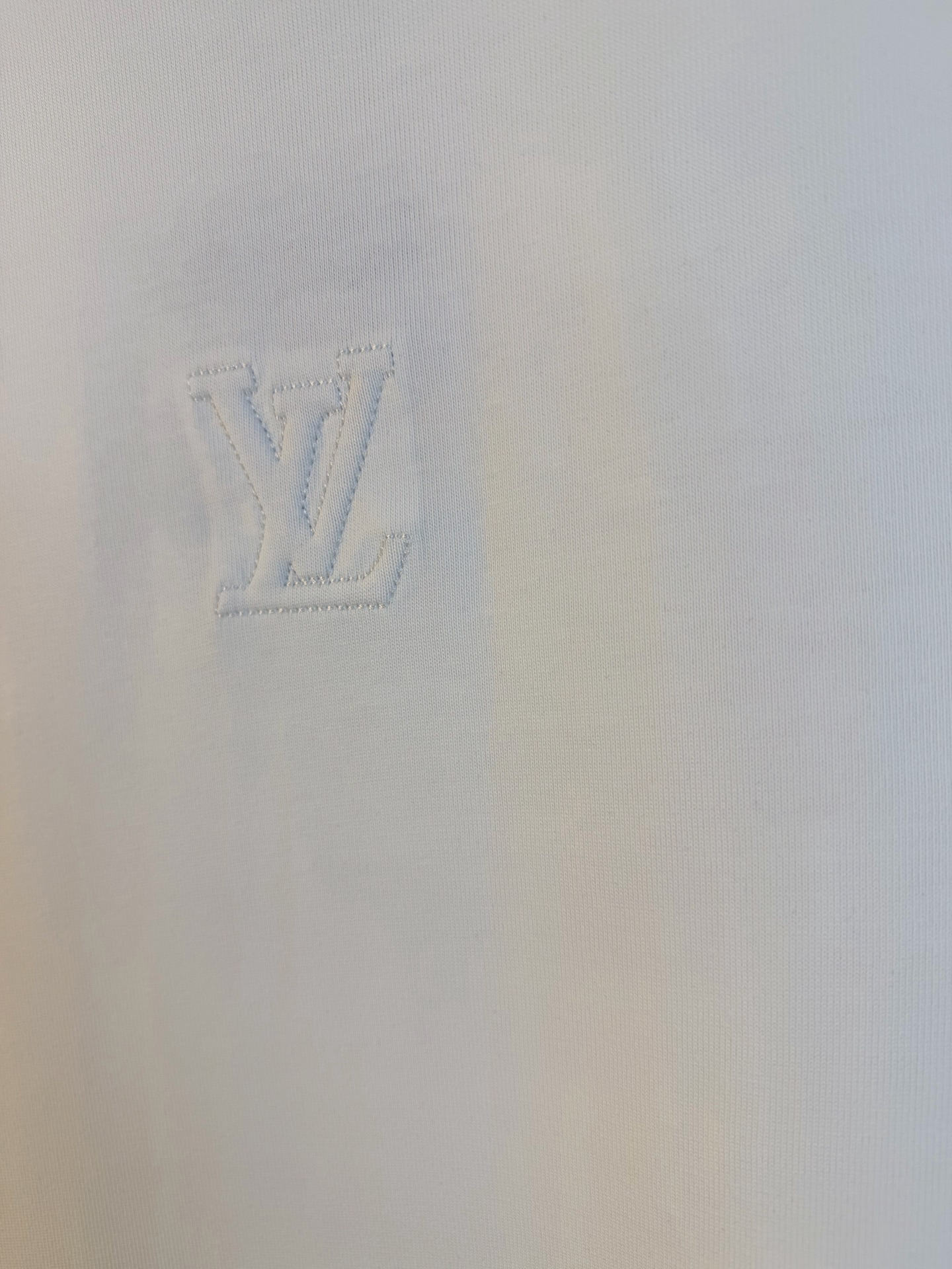 LV clothing-101
