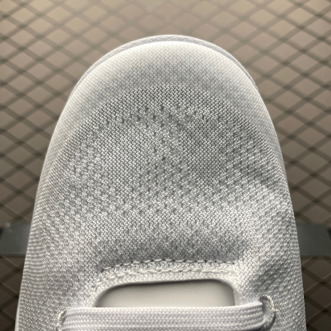 Nike Sneakers-106