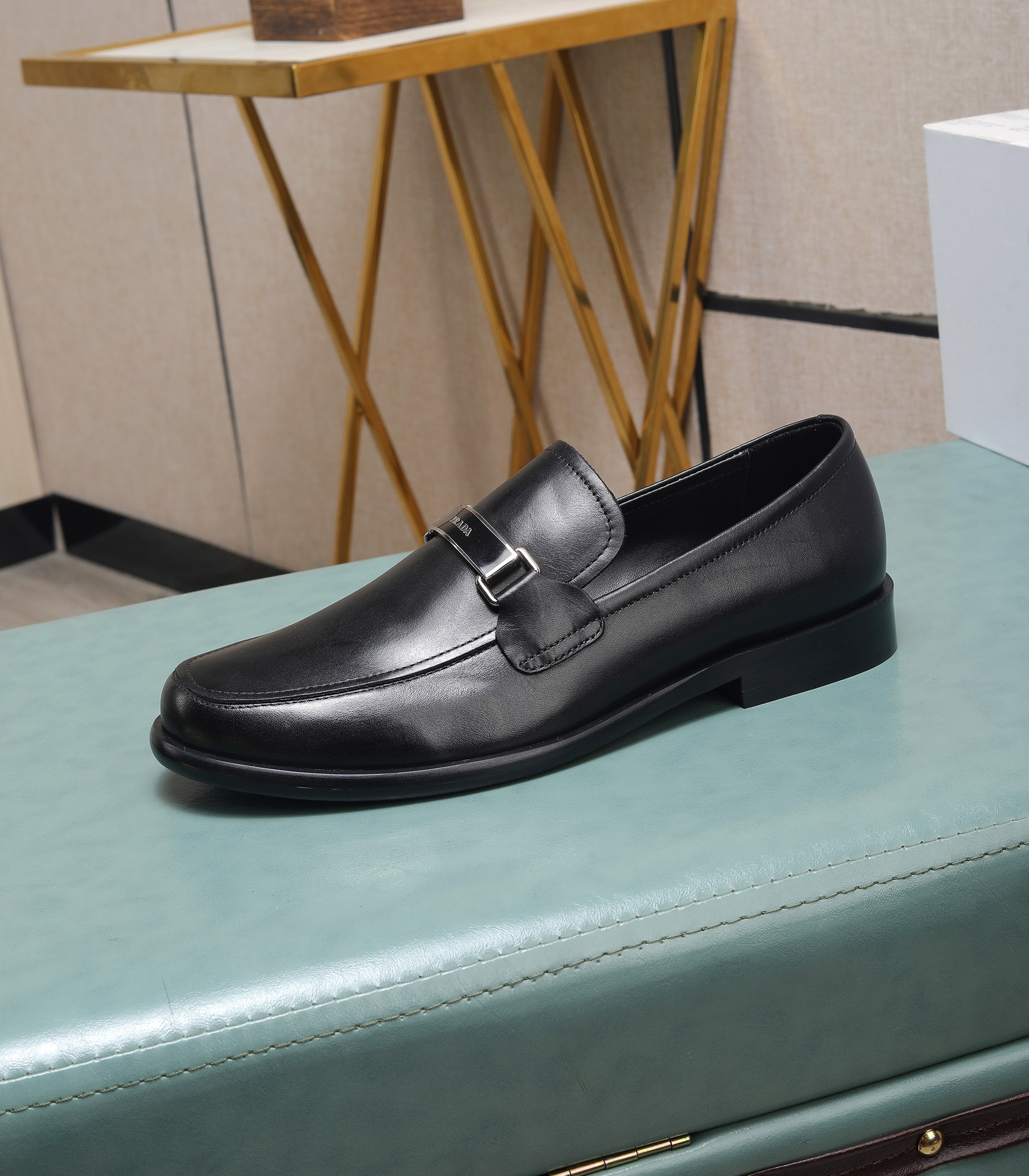 Prada men's leather shoes-30
