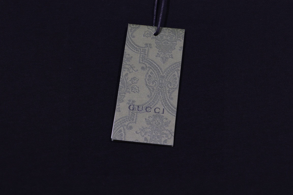 Gucci clothing-261