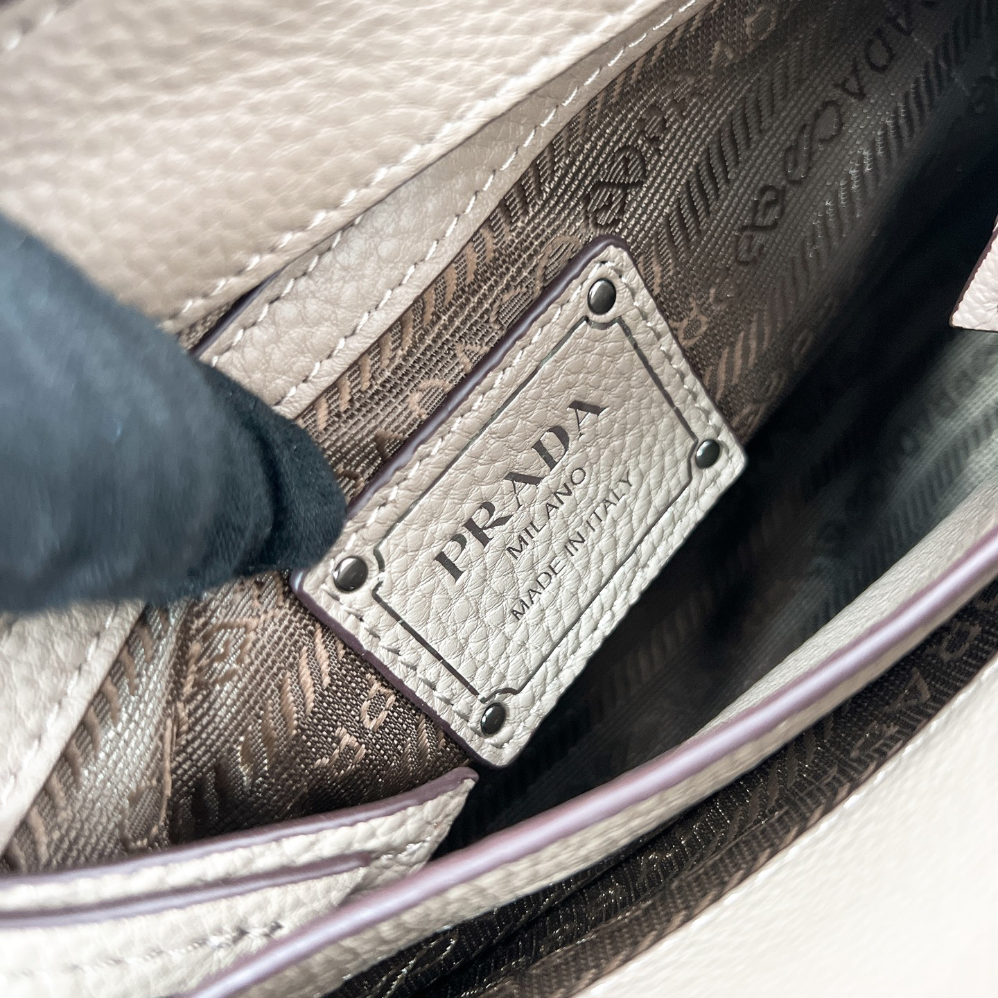 Prada bag-18