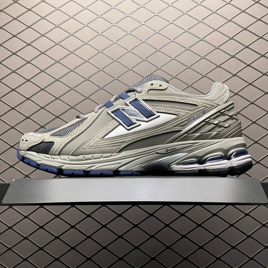New Balance Sneakers-88