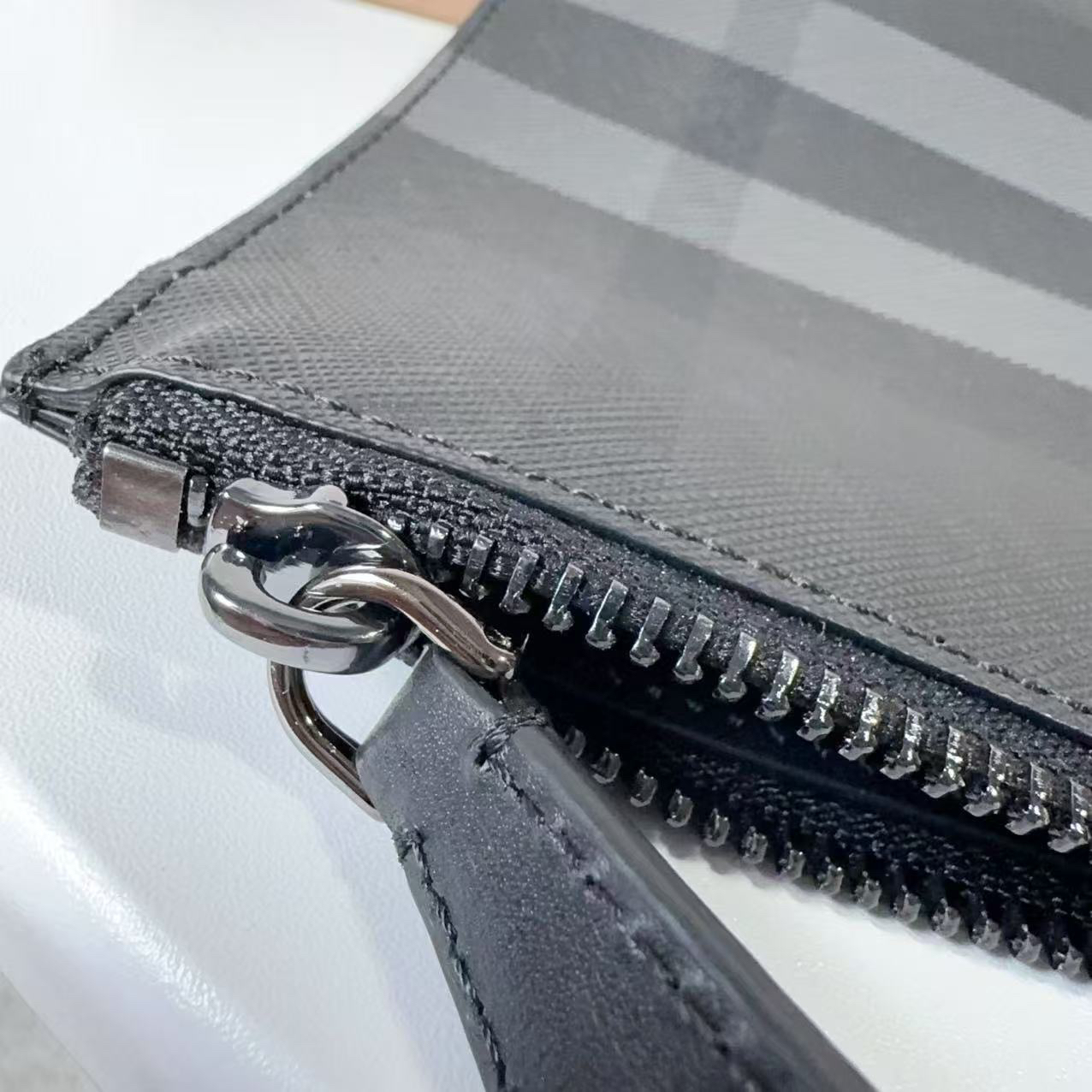 Burberry bag-84