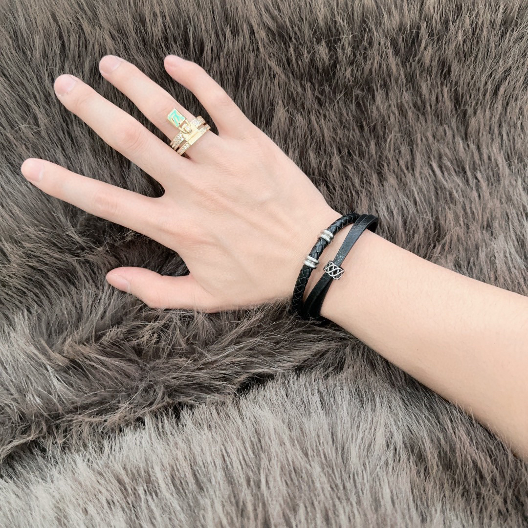 LV ring-84