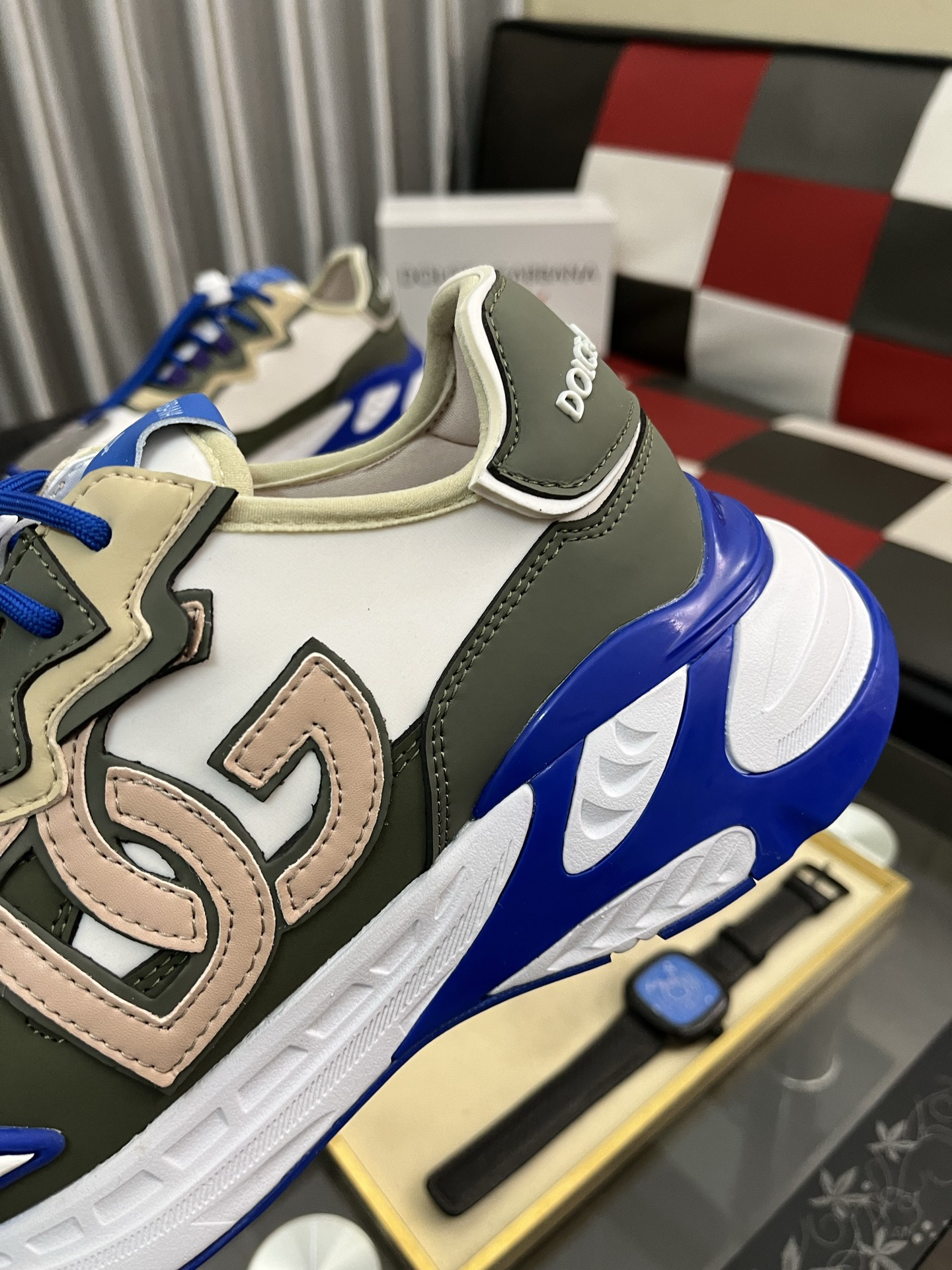 D&G Sneakers-208