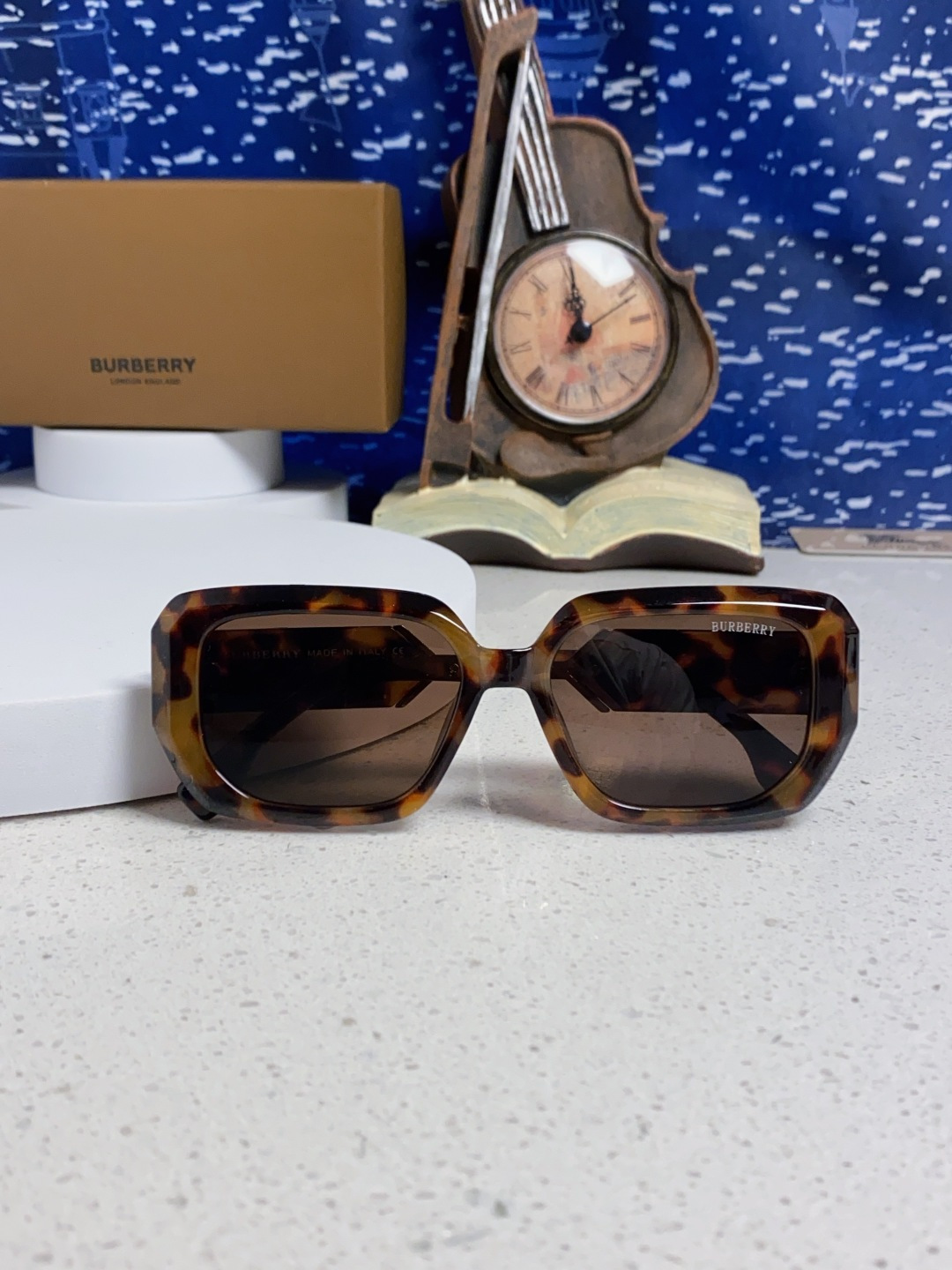 Burberry glasses-3