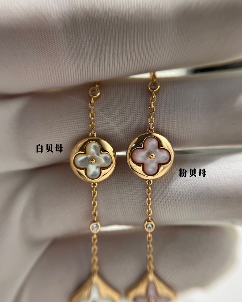 LV Bracelet-11