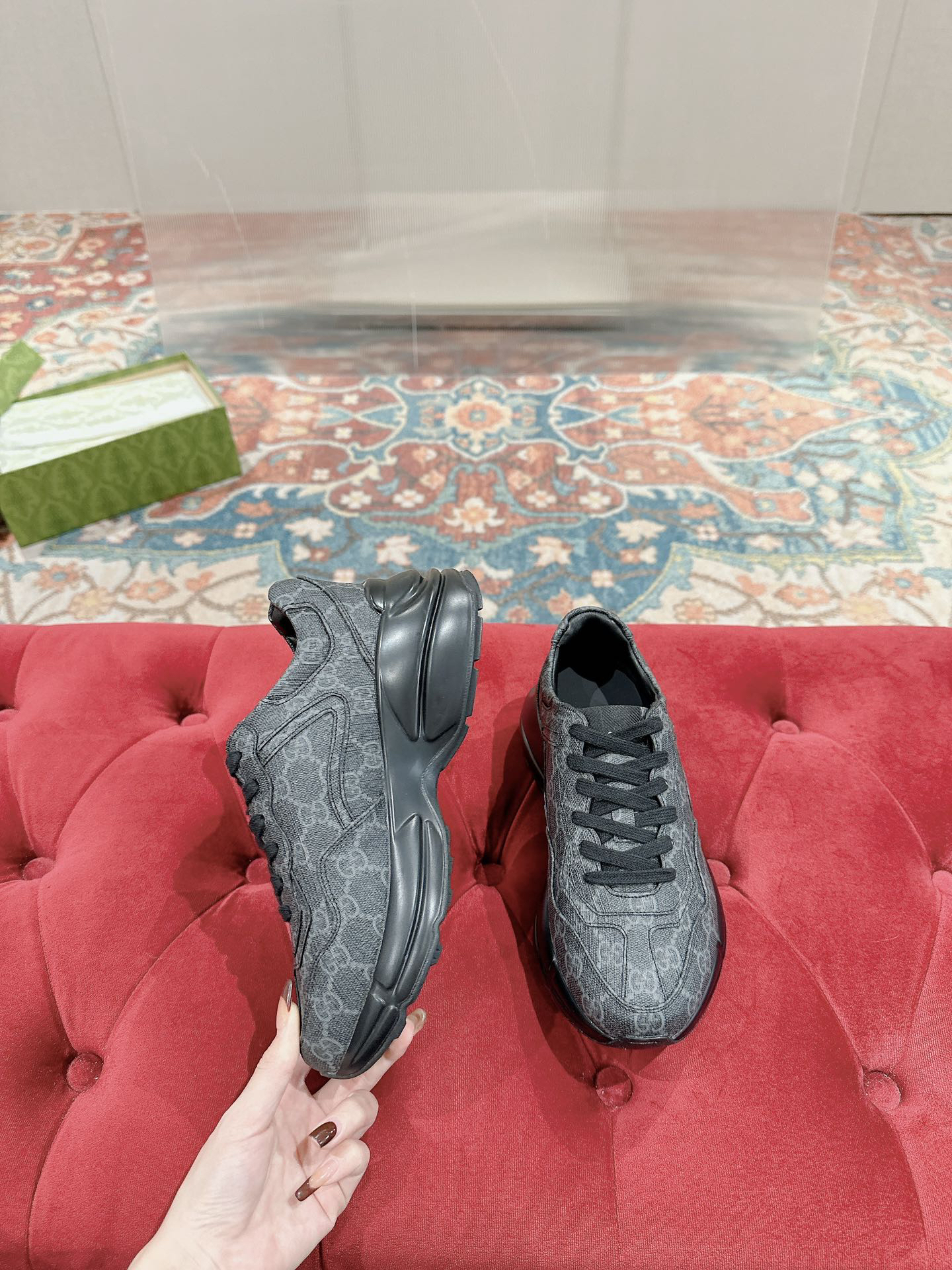 Gucci Sneakers-209