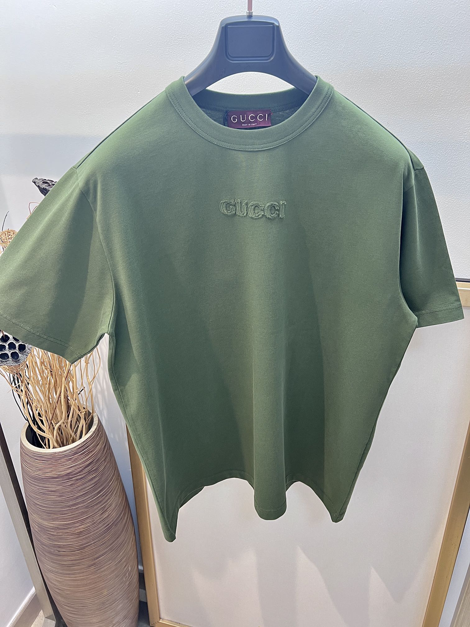 Gucci Clothing-11