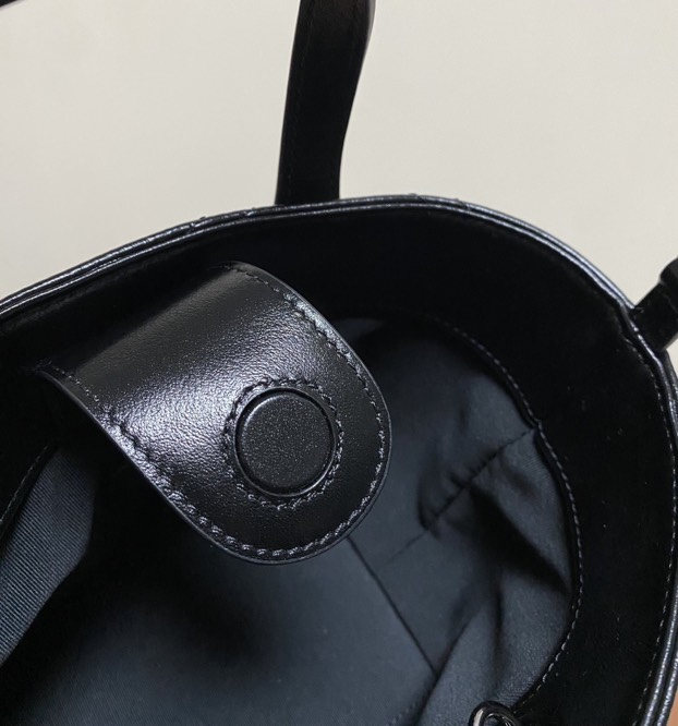 Gucci new bag-219