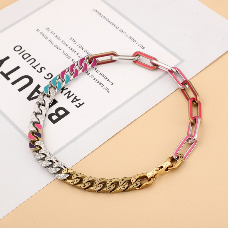 LV necklace-5