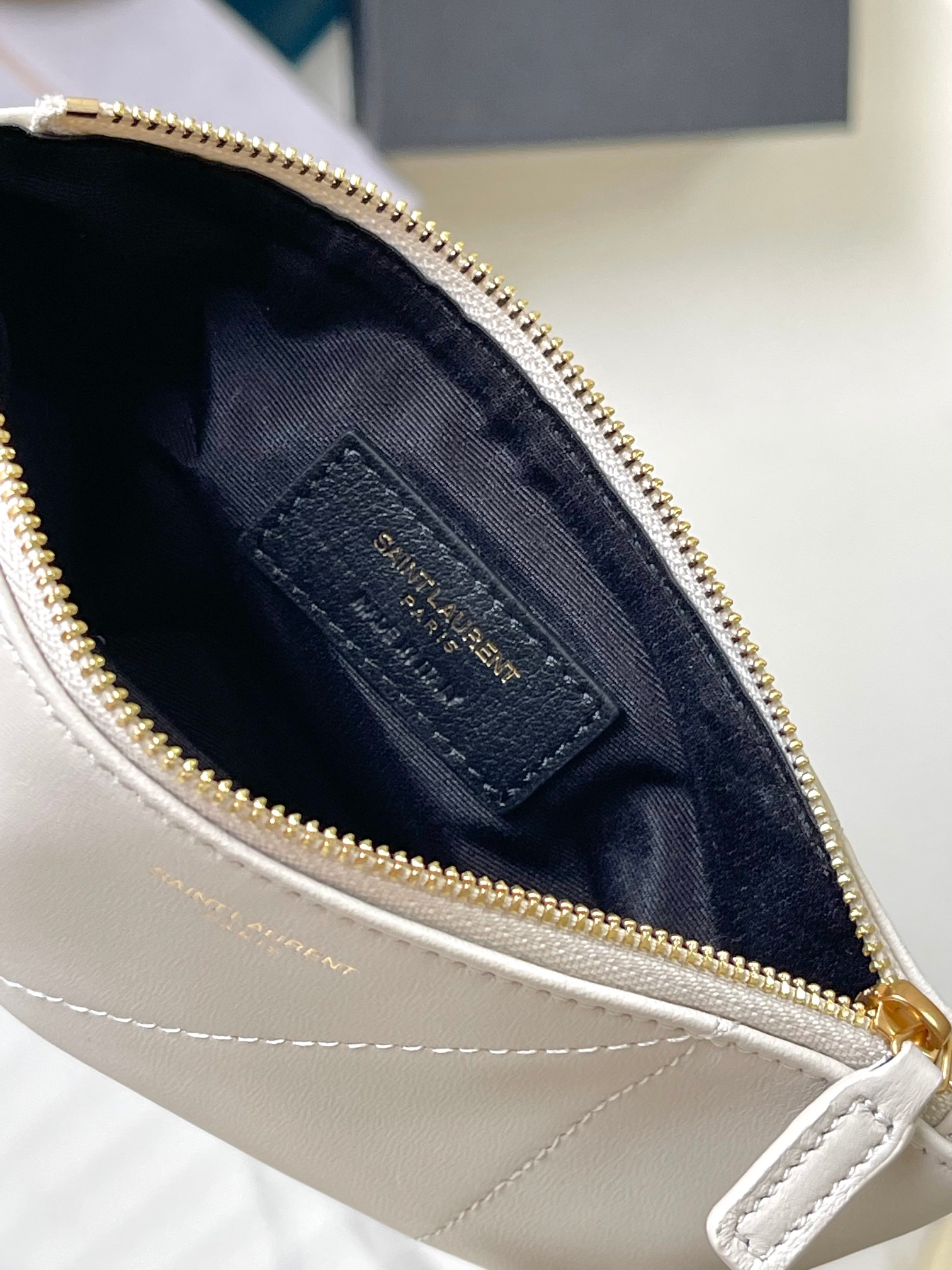 YSL bag-90