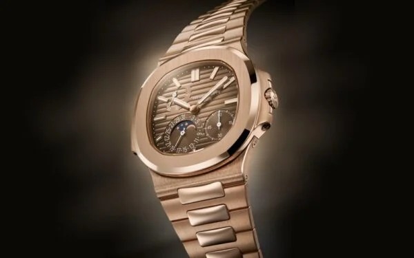 Nautilus 5712/1R-001 Moon phases 40 mm,Rose gold