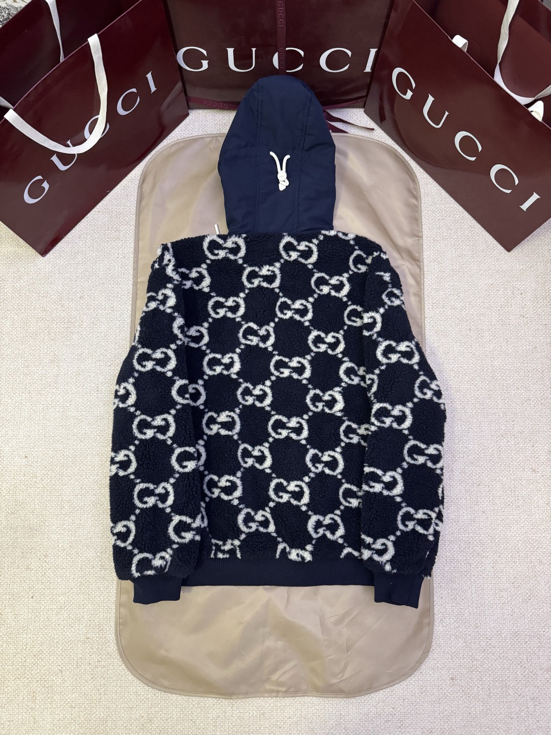 Gucci Clothing-7