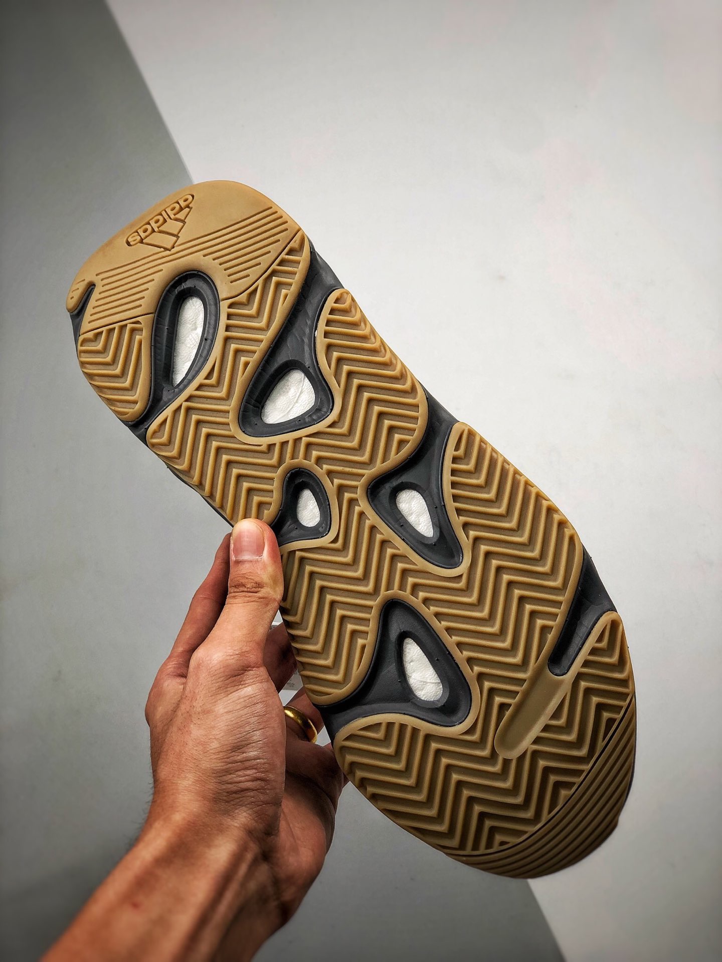 Adidas Sneakers-337