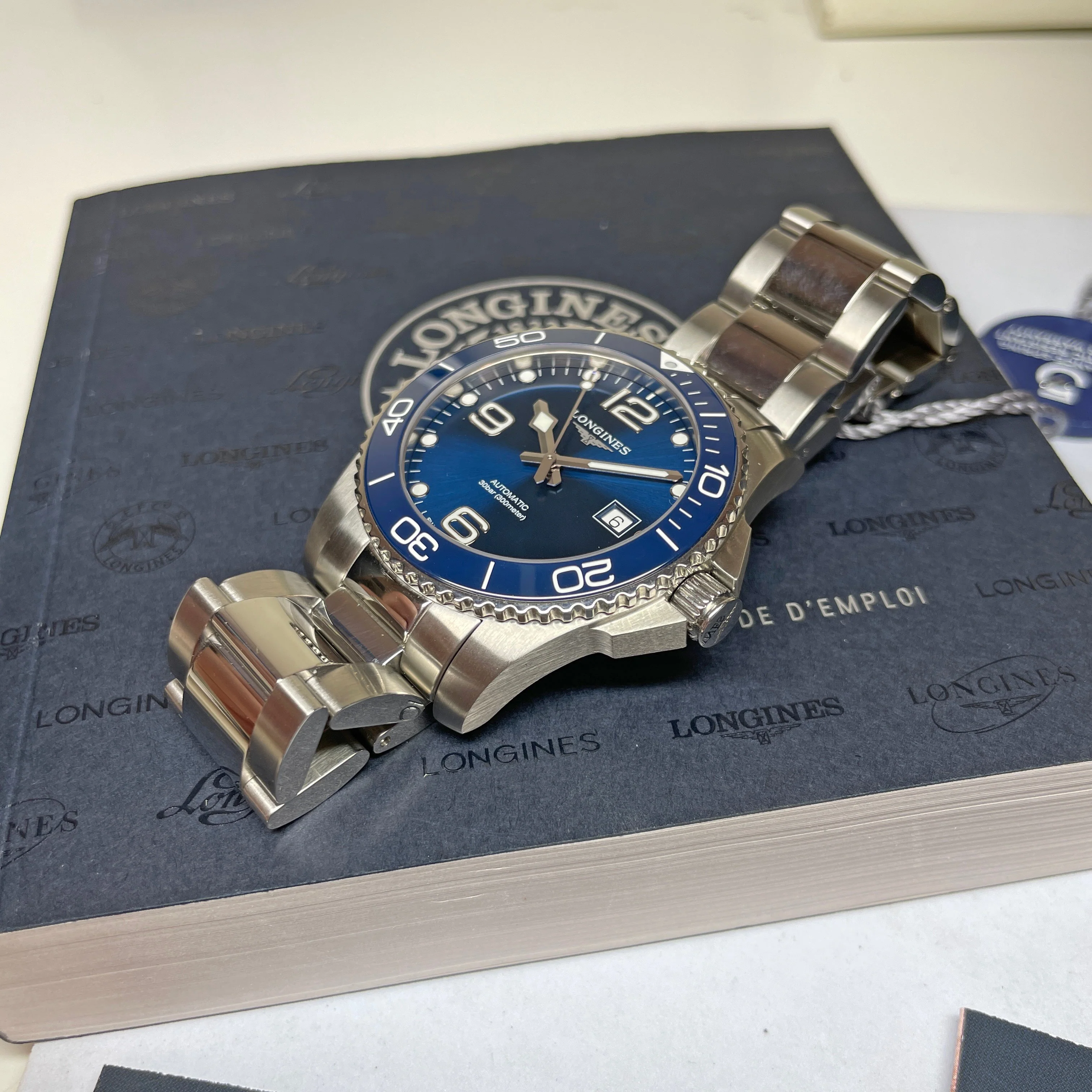 Hydroconquest 41MM Automatic Sunray Blue Dial Ceramic Watch L37814966