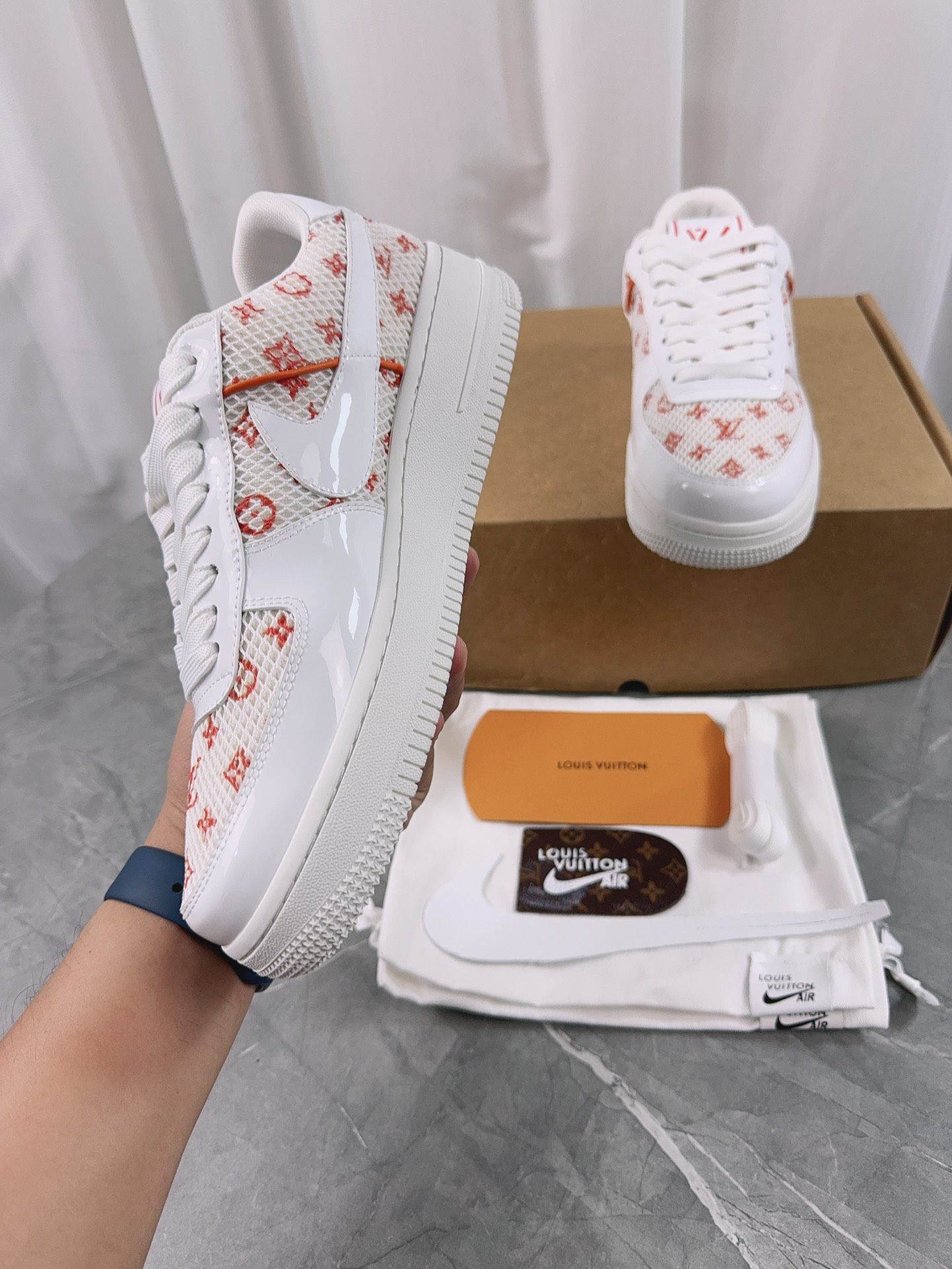 Lv Sneakers-245