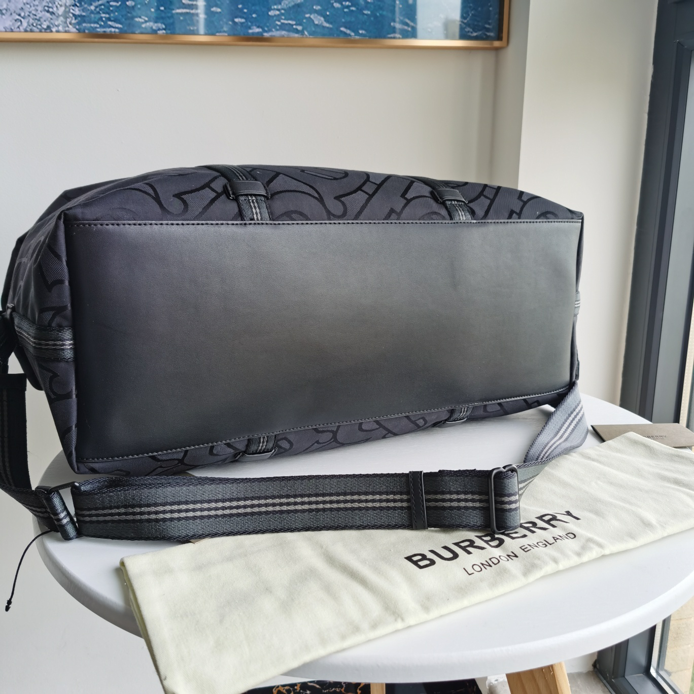 Burberry bag-100